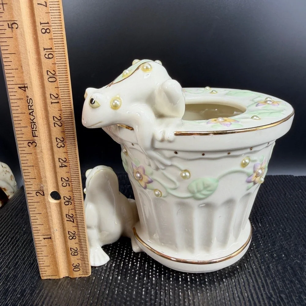 Lenox Porcelain Frog Planter Ivory Gold Trim Faux Pearl Floral Garden Decor READ